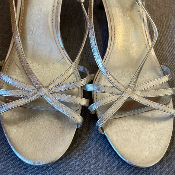 Lauren Ralph Lauren Strappy Gold Slingback Sandal! Size 7.5. See Notes & Photos! - Picture 15 of 16